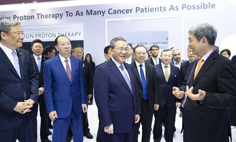 李強(qiáng)在第135屆中國(guó)進(jìn)出口商品交易會(huì)巡館時(shí)強(qiáng)調(diào)
讓廣交會(huì)這個(gè)“金字招牌”不斷煥發(fā)新的時(shí)代風(fēng)采「相關(guān)圖片」